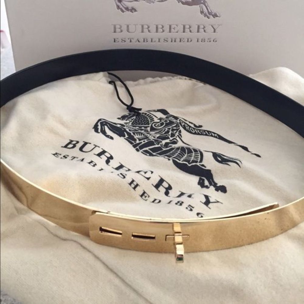 Burberry belt